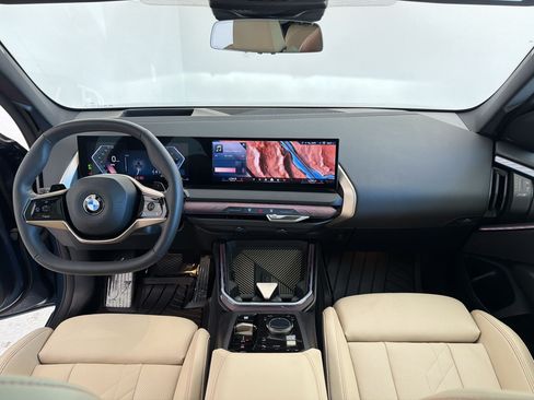 Used 2025 BMW X3 xDrive30i AWD/4WD image 16