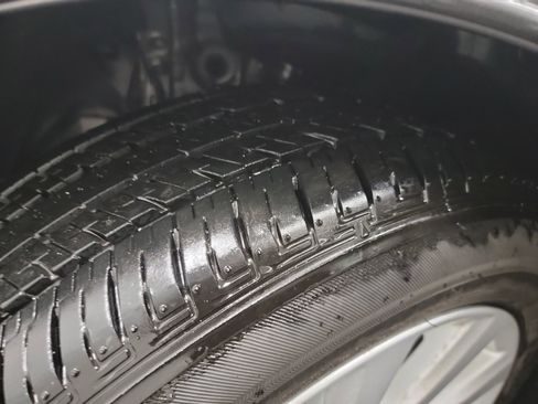 Used 2019 Toyota Camry LE image 30