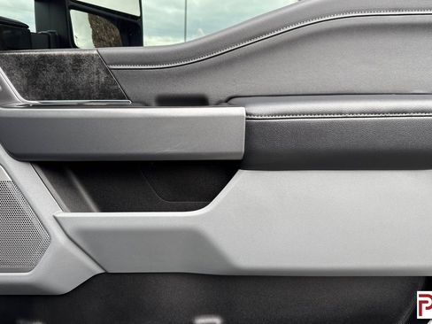 Used 2023 Ford F350 XLT w/ XLT Premium Package image 20