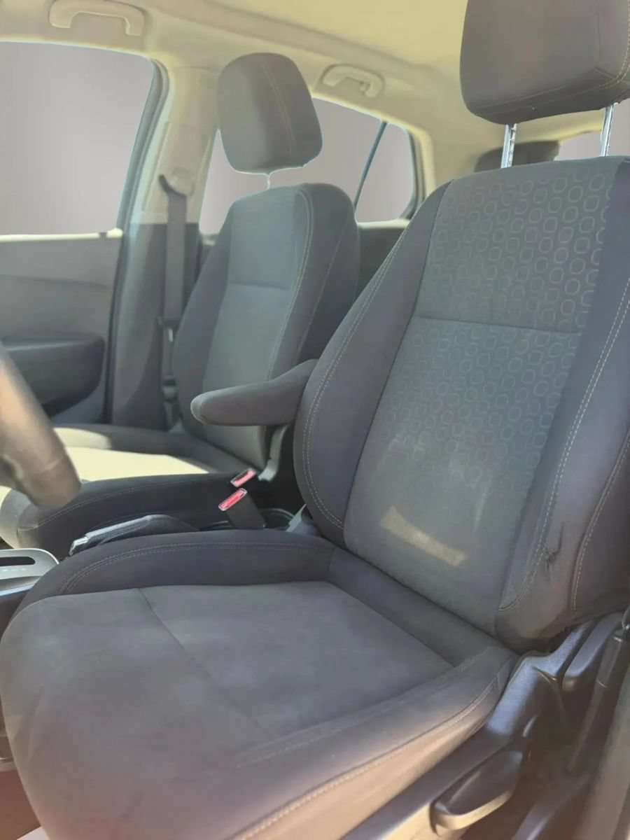 Used 2020 Chevrolet Trax LS FWD image 10