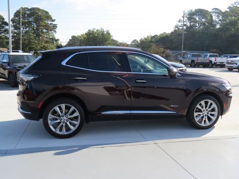 Used 2023 Buick Envision Avenir image 6