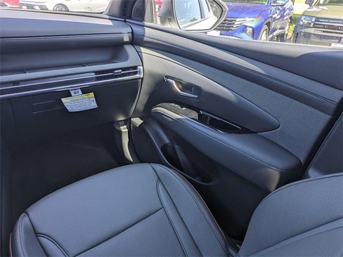 New 2025 Hyundai Santa Cruz Limited image 17