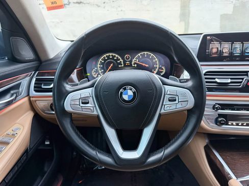 Used 2016 BMW 750i xDrive AWD/4WD image 34