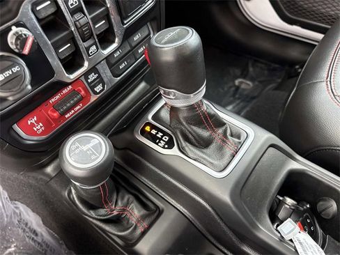 Used 2020 Jeep Gladiator Rubicon image 23