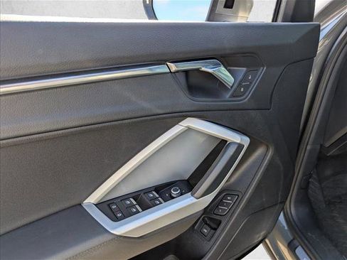 Used 2022 Audi Q3 2.0T Premium Plus w/ Premium Plus Package image 25