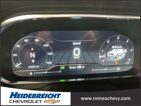 Used 2024 GMC Yukon AT4 w/ Technology Package AWD/4WD image 22