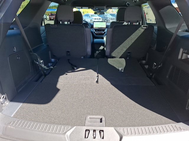 New 2027 Ford Explorer Active RWD image 30