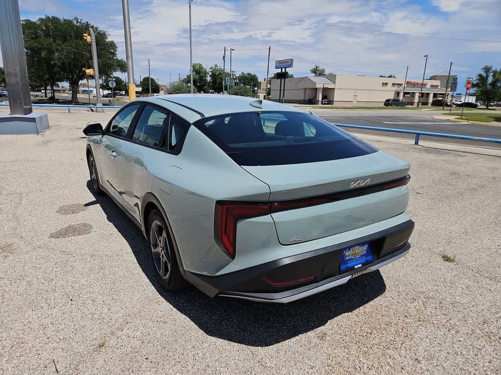 Used 2025 Kia K4 FWD image 6