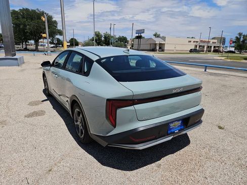 Used 2025 Kia K4 FWD image 6