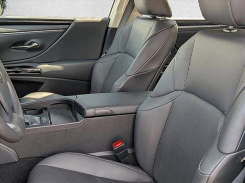 Used 2024 Lexus ES 350 FWD image 16