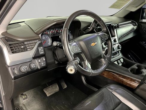 Used 2018 Chevrolet Tahoe LT w/ Luxury Package image 16