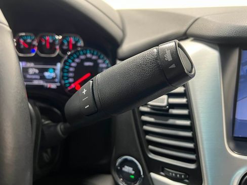 Used 2018 GMC Yukon SLT w/ Premium Edition AWD/4WD image 35