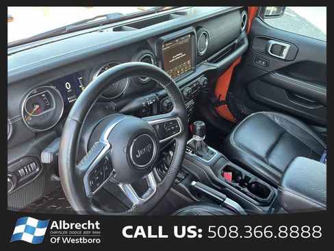 Used 2020 Jeep Wrangler Unlimited Sahara AWD/4WD image 27