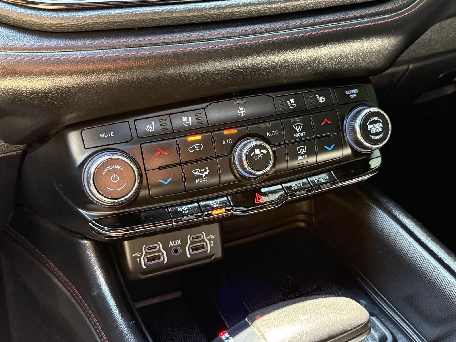 Used 2021 Dodge Durango R/T w/ Blacktop Package AWD/4WD image 50