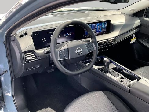 New 2026 Nissan Sentra SV w/ SV Convenience Package FWD image 8
