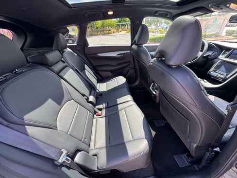 Used 2021 INFINITI QX50 Luxe w/ Appearance Package image 16