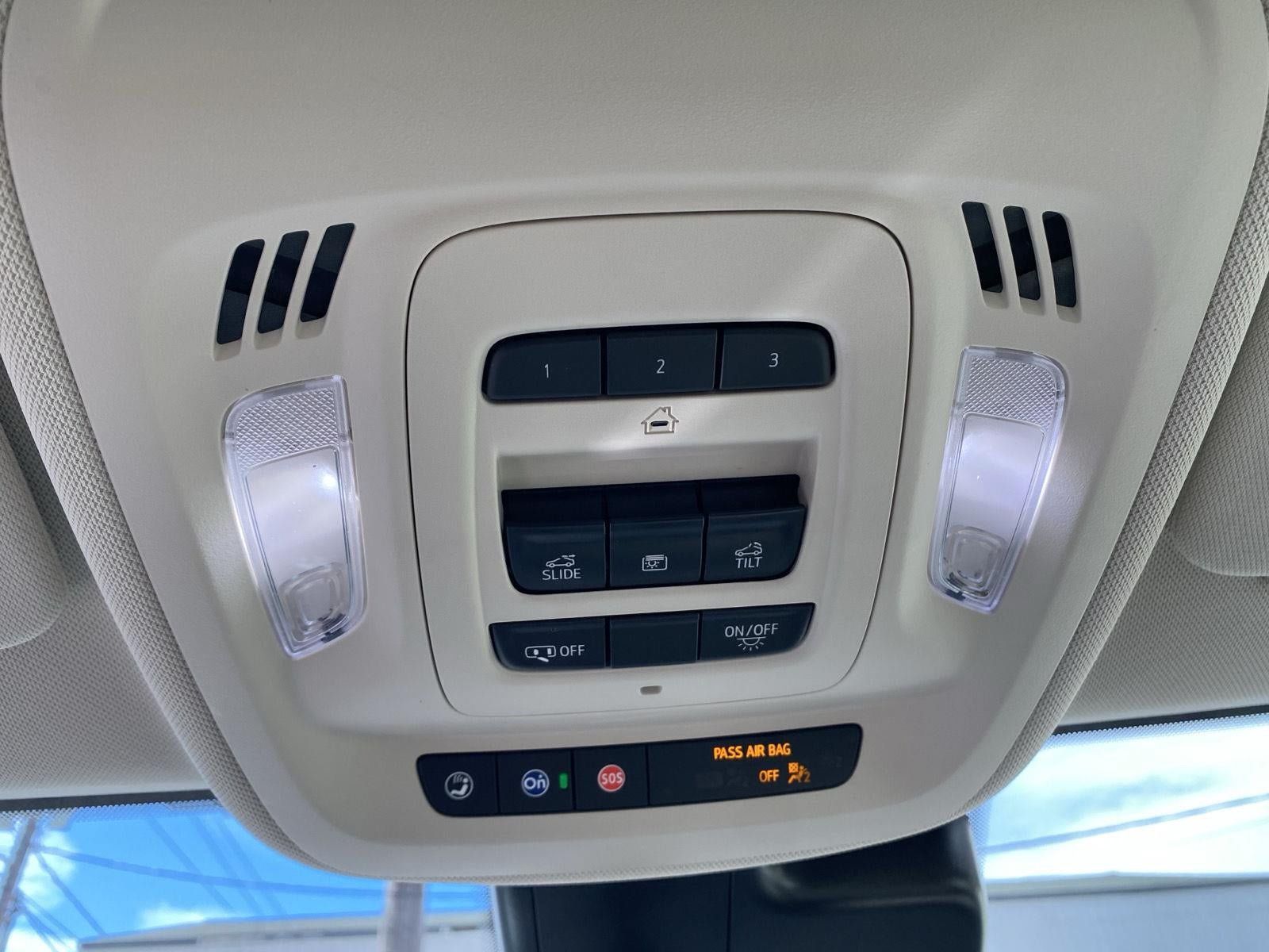 Used 2023 Buick Envision Avenir AWD/4WD image 59