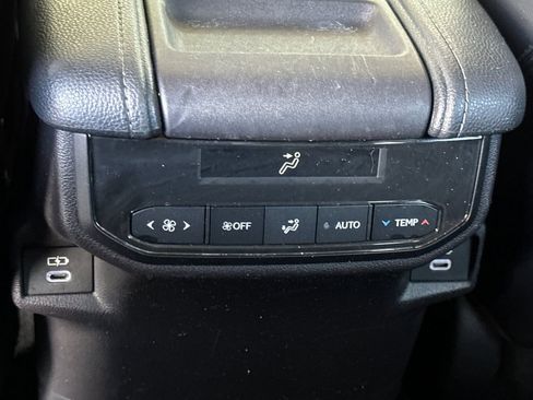 Certified 2025 Toyota Grand Highlander FWD image 16