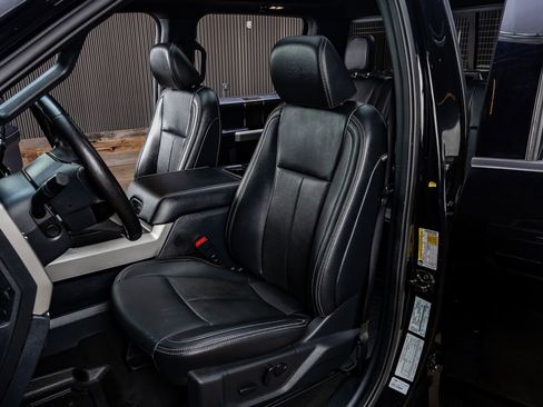 Used 2022 Ford F250 Lariat w/ Black Appearance Package AWD/4WD image 29