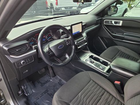 Used 2020 Ford Explorer XLT w/ Comfort Package AWD/4WD image 11