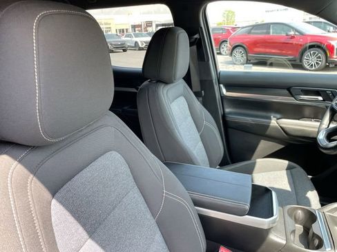 Used 2025 GMC Terrain Elevation image 17