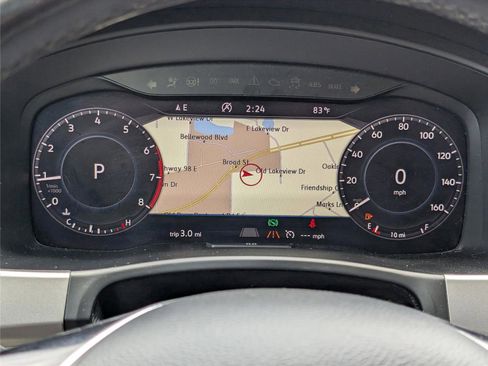 Used 2018 Volkswagen Atlas SEL Premium image 28