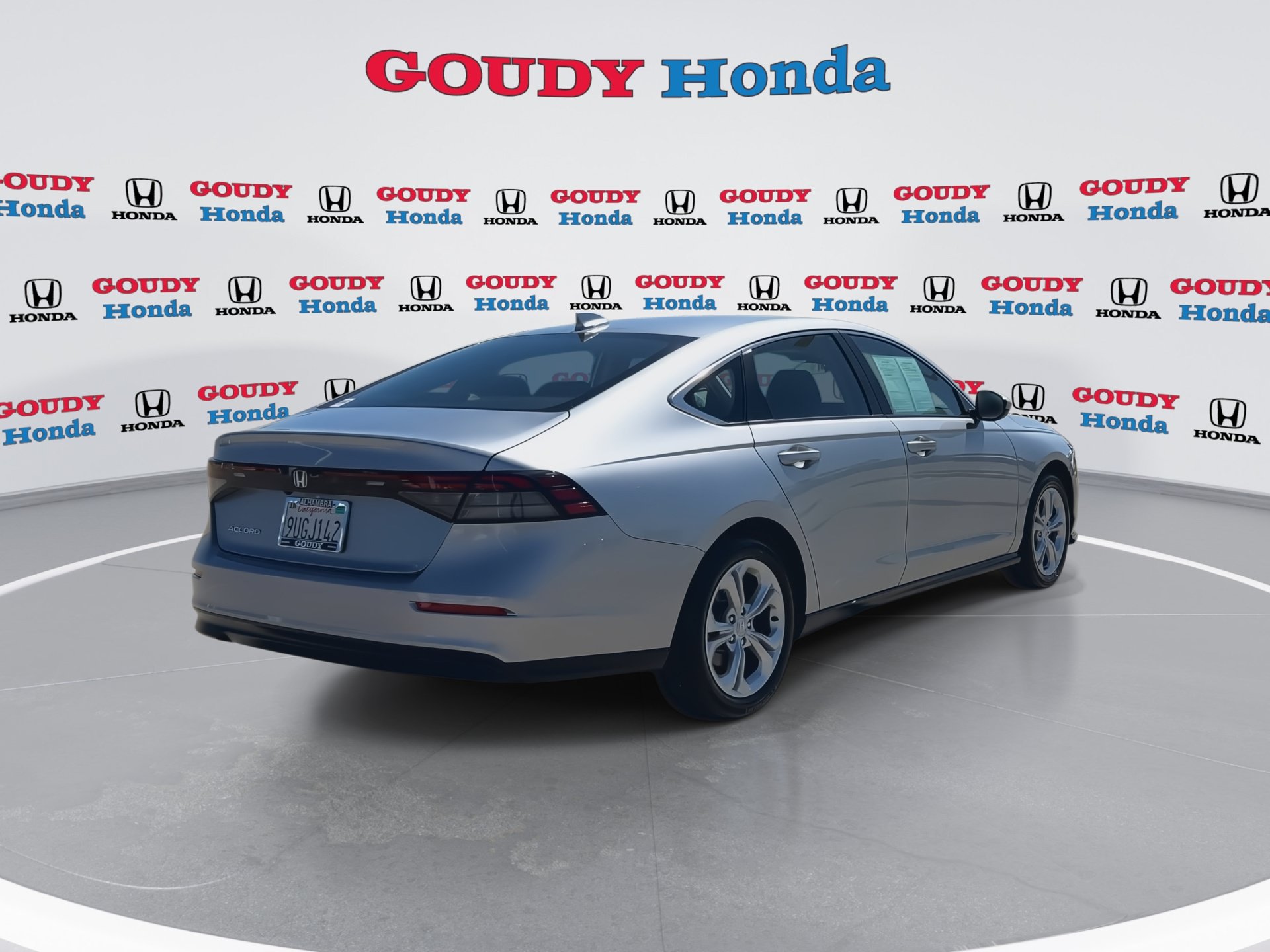 Certified 2025 Honda Accord LX image 8