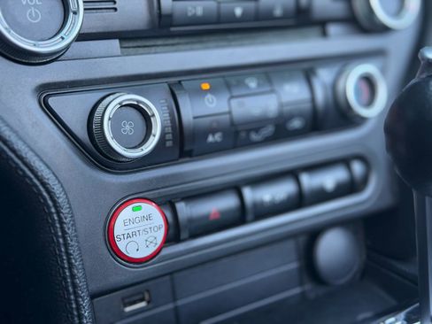 Used 2016 Ford Mustang Convertible image 20