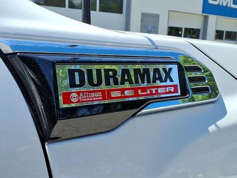 Used 2024 GMC Sierra 2500 SLT w/ SLT Premium Package AWD/4WD image 26