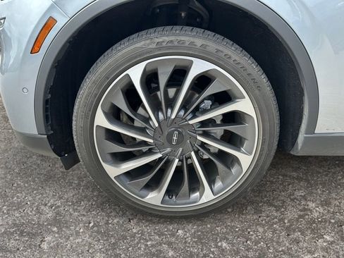 Used 2021 Lincoln Aviator Reserve w/ Equipment Group 201A image 8