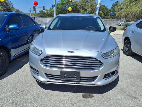 Used 2016 Ford Fusion S w/ Equipment Group 101A FWD image 2