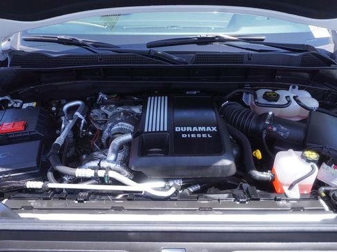 Certified 2025 GMC Sierra 1500 AT4 AWD/4WD image 7
