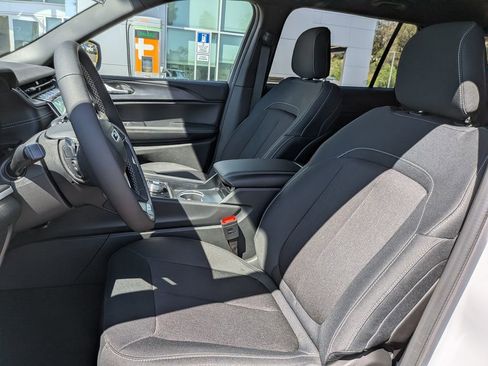 New 2026 Jeep Grand Cherokee L Laredo AWD/4WD image 11