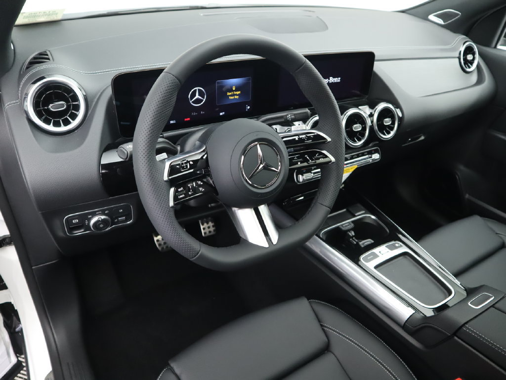 Used 2026 Mercedes-Benz GLA 250 4MATIC image 9