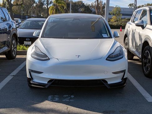 Used 2020 Tesla Model 3 image 3