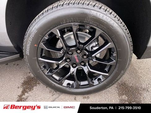 New 2026 GMC Yukon XL Elevation image 36