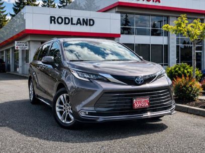 Certified 2021 Toyota Sienna Limited