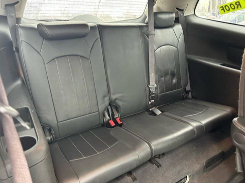 Used 2013 Buick Enclave Premium image 13