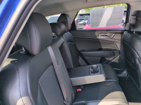 Used 2024 Kia Sportage EX FWD image 27