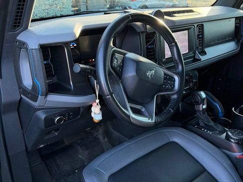 Used 2021 Ford Bronco Black Diamond w/ Sasquatch Package AWD/4WD image 9