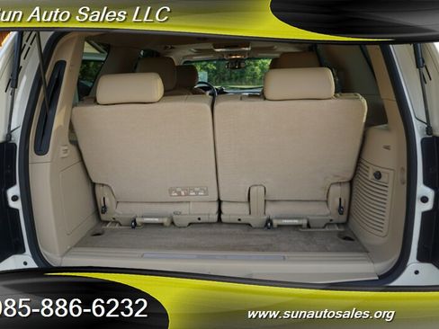 Used 2014 Cadillac Escalade Premium RWD image 18