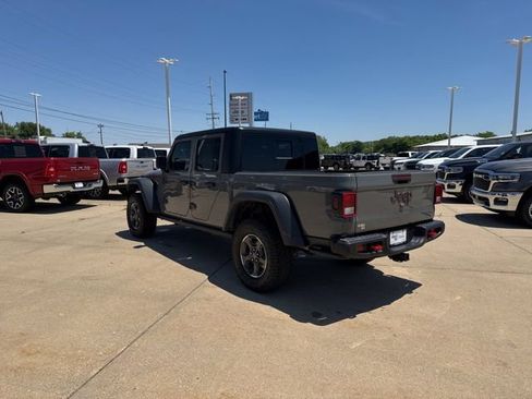 Used 2023 Jeep Gladiator Rubicon w/ Cold Weather Group AWD/4WD image 5
