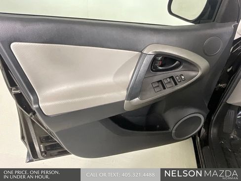Used 2012 Toyota RAV4 Limited w/ Navigation Value Pkg FWD image 16