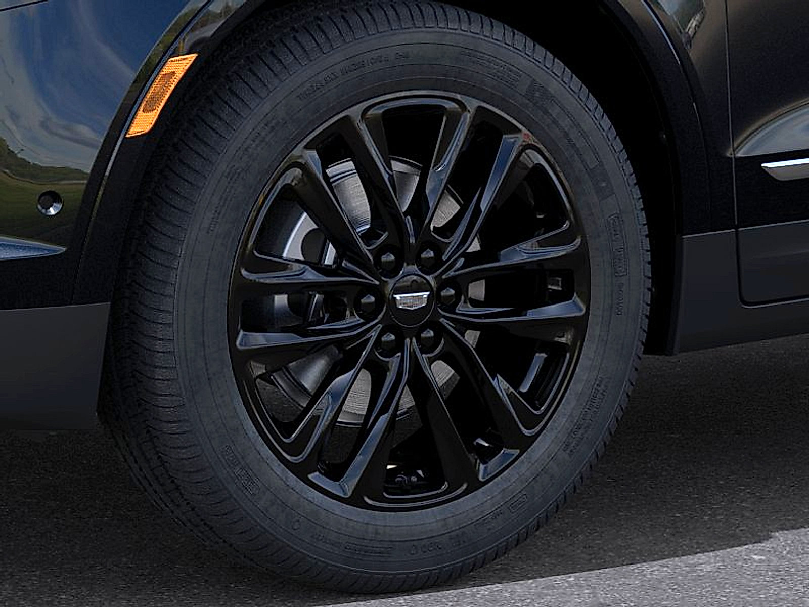 New 2026 Cadillac XT5 Premium Luxury w/ LPO, ONYX Package AWD/4WD image 9