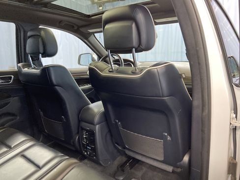 Used 2015 Jeep Grand Cherokee Overland image 40