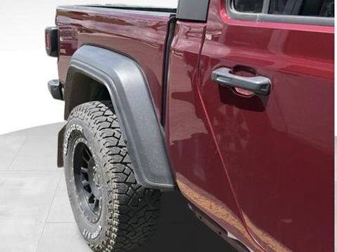 Used 2021 Jeep Gladiator Sport AWD/4WD image 18