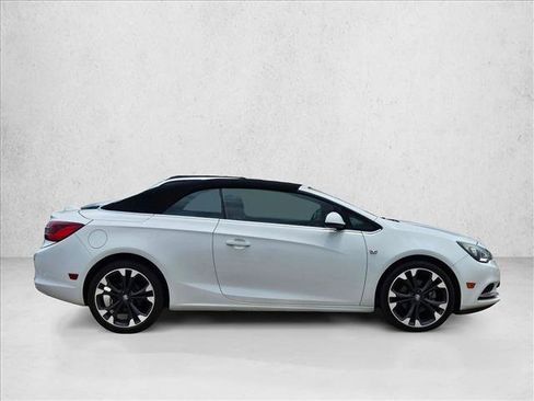 Used 2019 Buick Cascada Premium FWD image 4