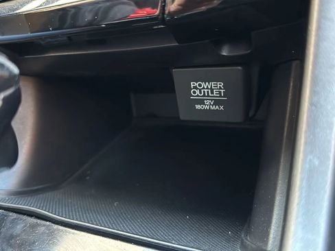 Used 2017 Honda Accord Sport image 19