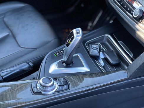 Used 2013 BMW 335i Sedan w/ Technology Pkg image 20