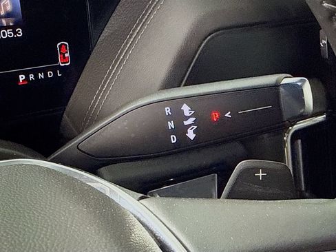 Used 2025 GMC Yukon XL Denali AWD/4WD image 18